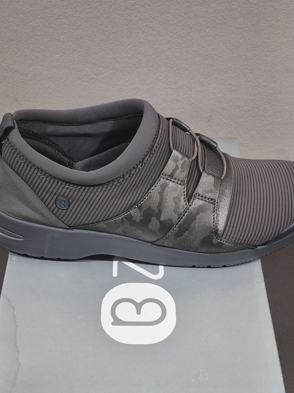 Bzees Men's Slip-On Sneaker — Charcoal
